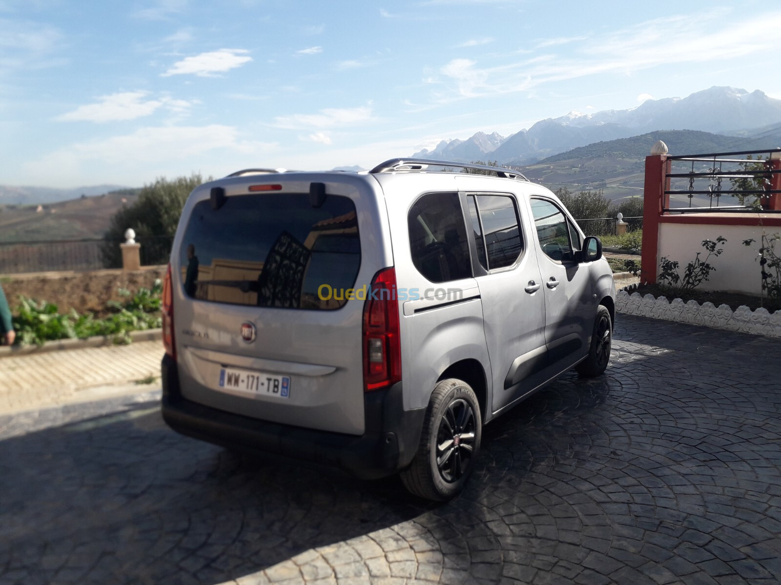 Fiat Doblo vitré 2024 