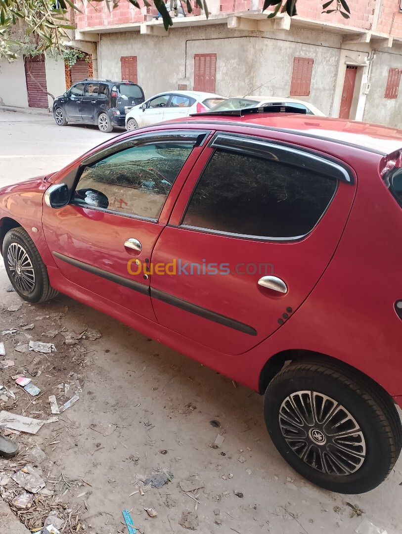 Peugeot 206 2002 بيجو