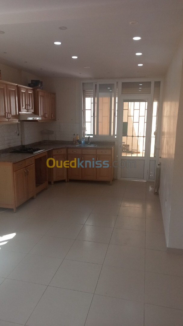 Vente Appartement F3 Alger Bouzareah