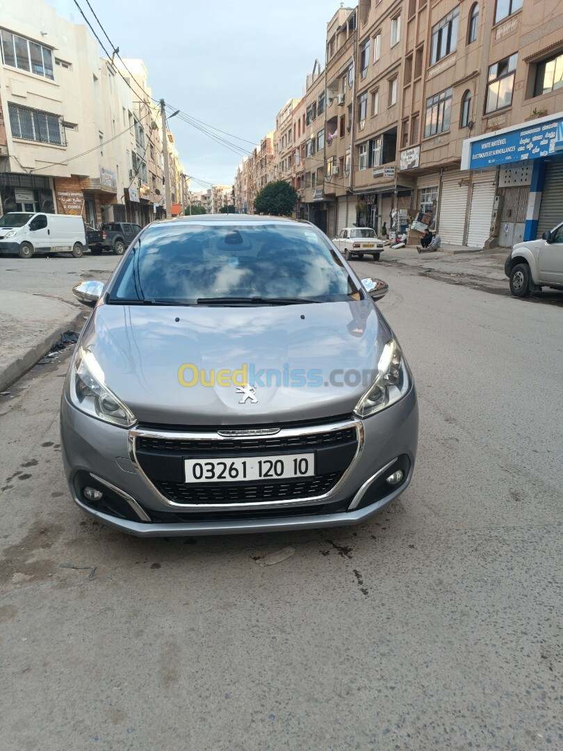 Peugeot 208 2020 