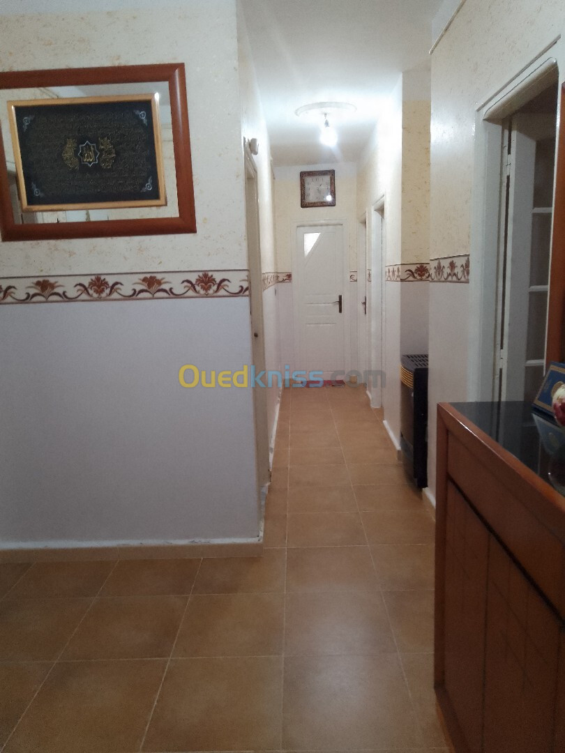 Vente Appartement F4 Alger Bordj el bahri