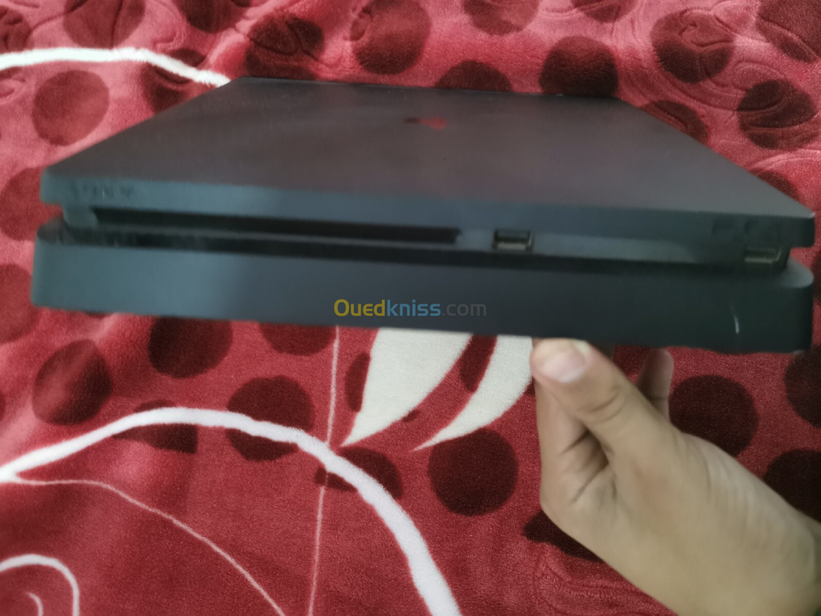 PS4 Slim Antyra