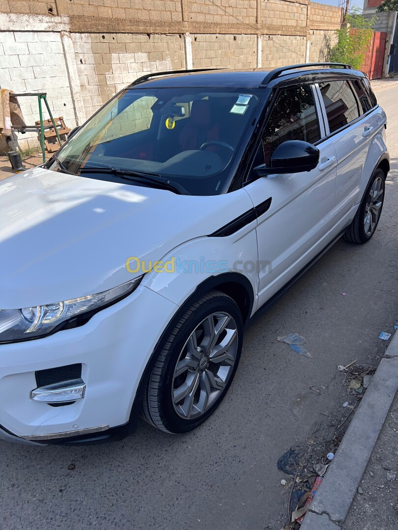 Land Rover Range Rover Evoque 2015 Dynamique, plus cinq caméras