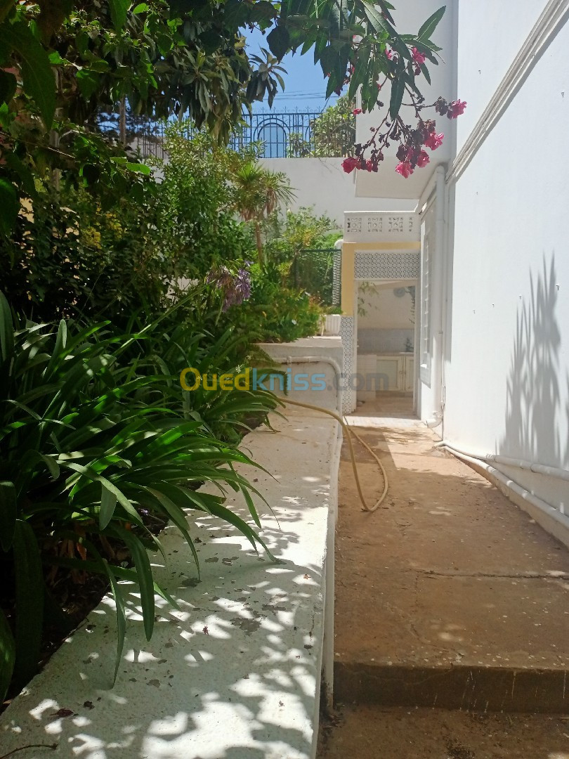 Location Niveau De Villa F4 Alger Hydra