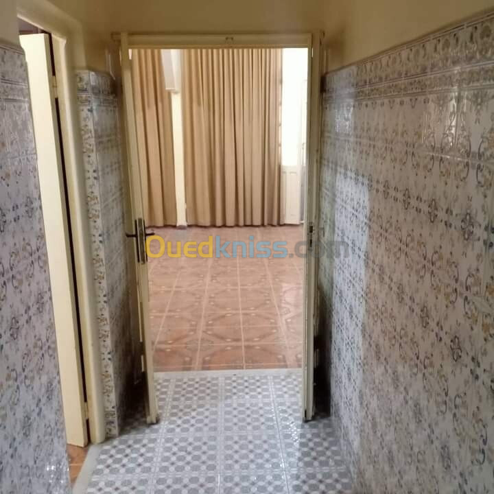 Location Appartement F5 Annaba Annaba