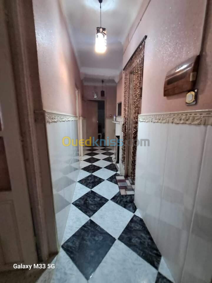 Vente Appartement F4 Annaba Sidi amar