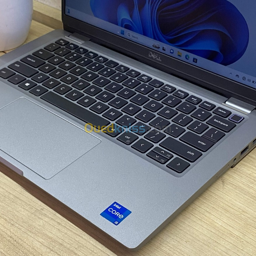 DELL Latitude 5320 i5 11eme/ 8GB RAM / 256GB SSD / 14 FHD