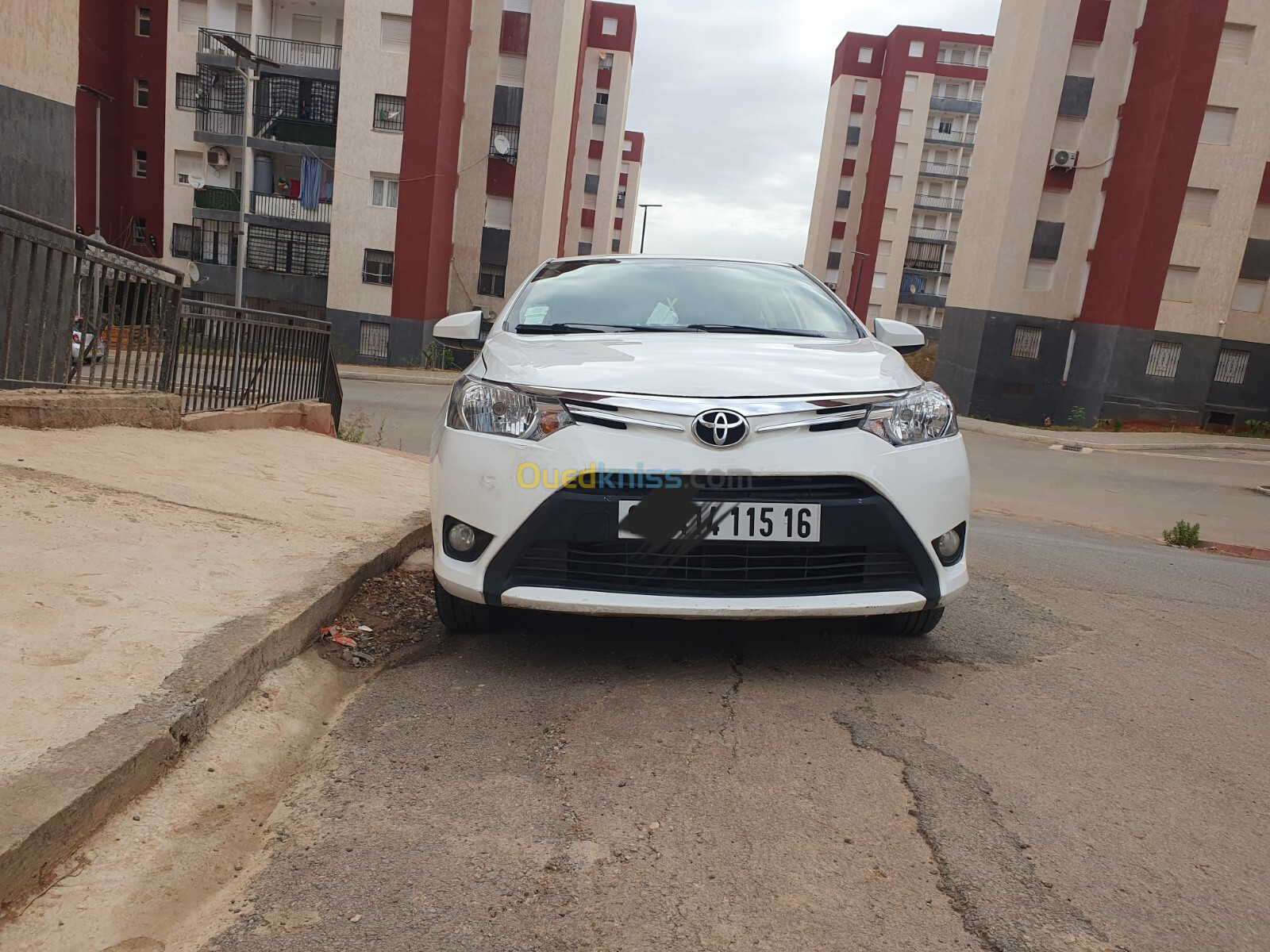 Toyota Yaris Sedan 2015 Executive