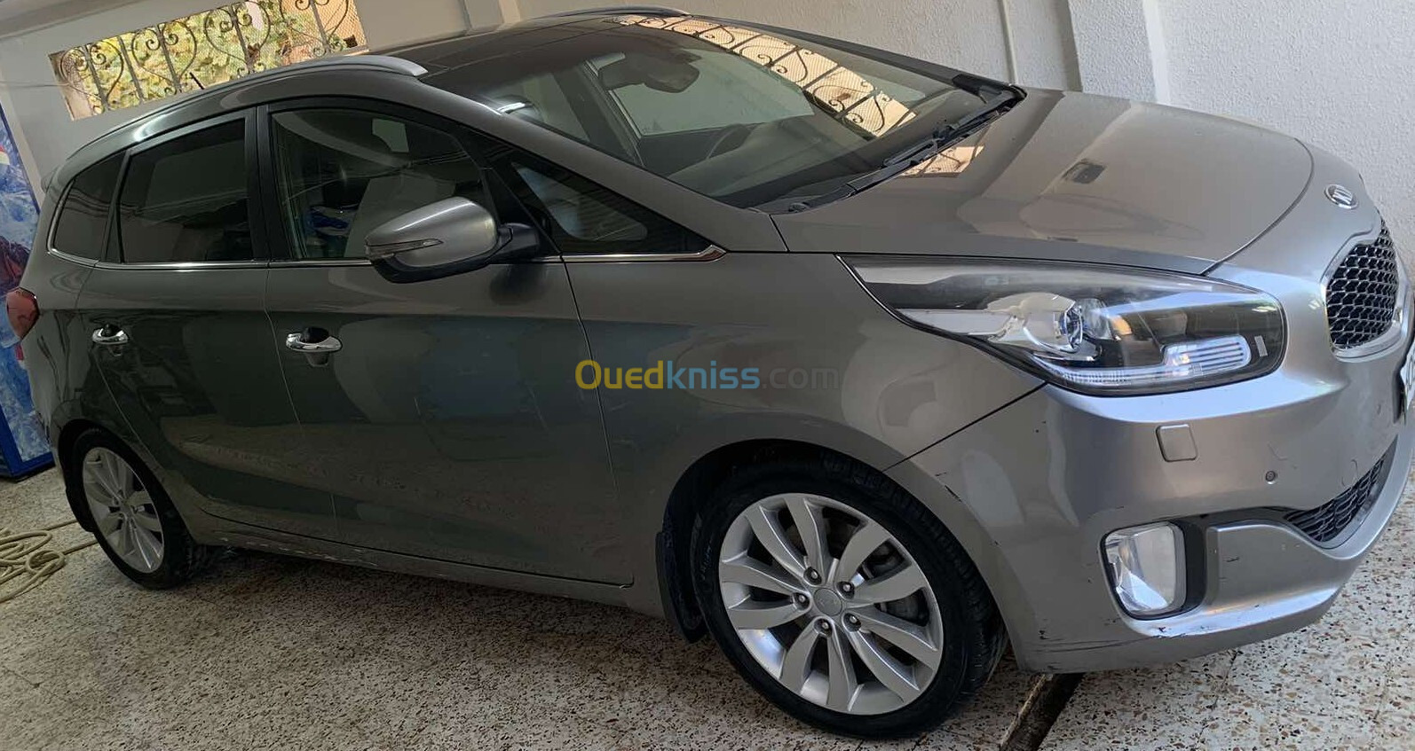 Kia carens 2015 CRDI