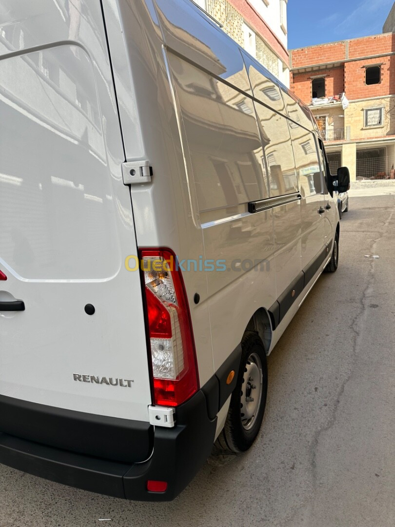 Renault Master 2024