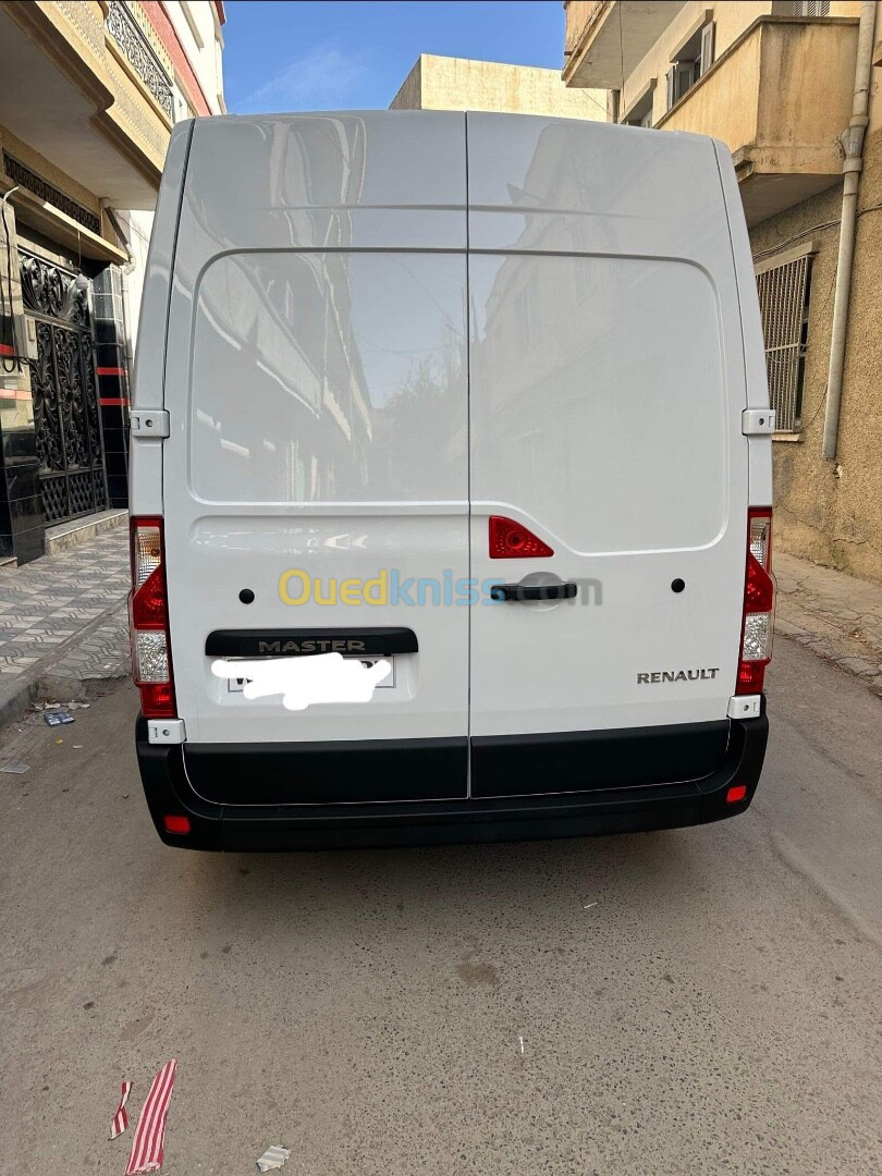 Renault Master 2024