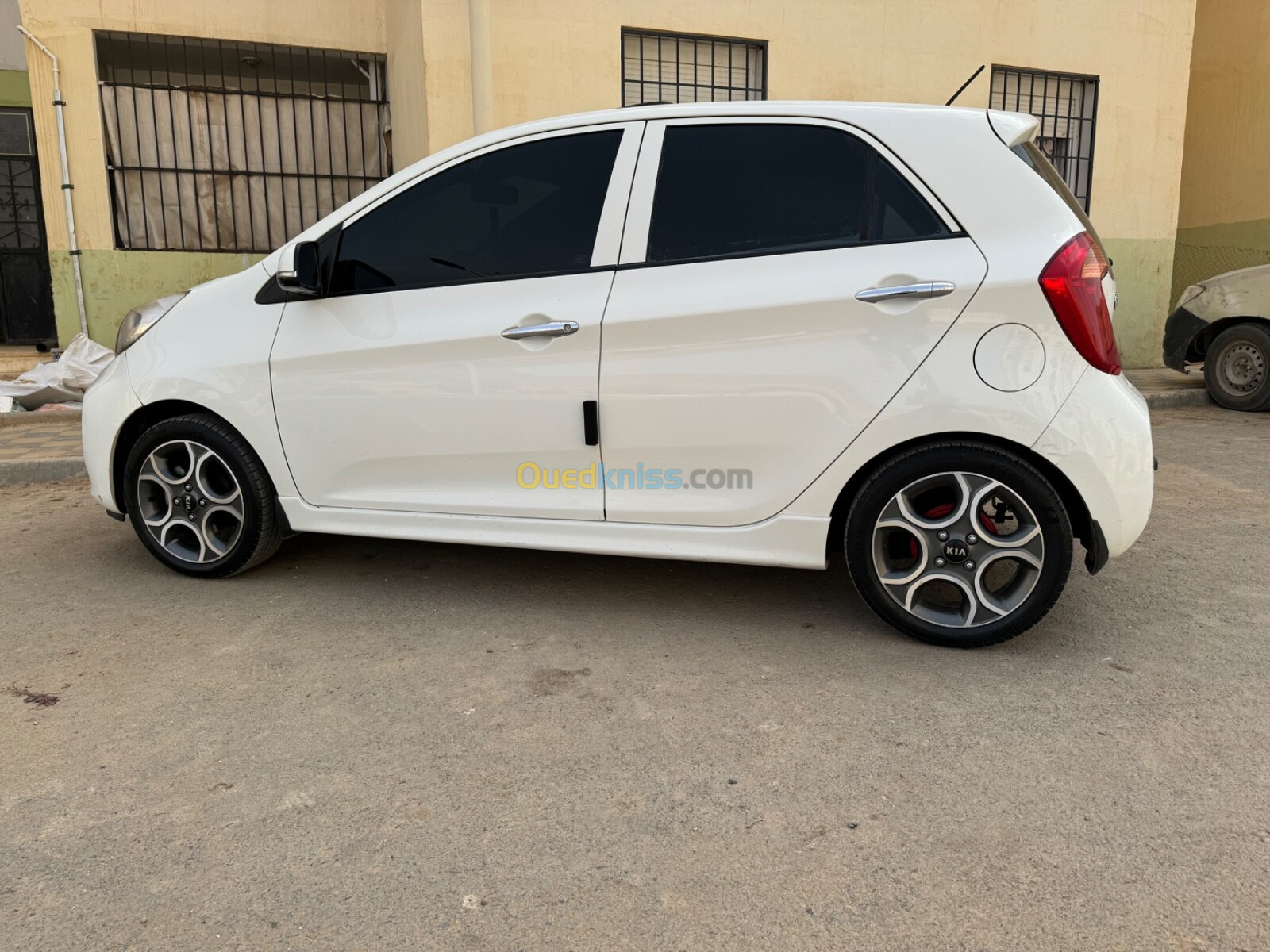 Kia Picanto 2015 Robo