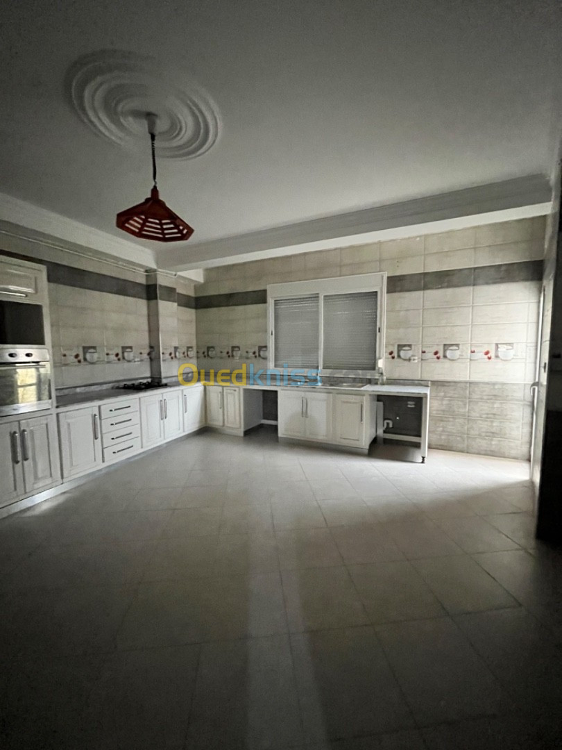 Location Appartement F04 Alger Bouzareah