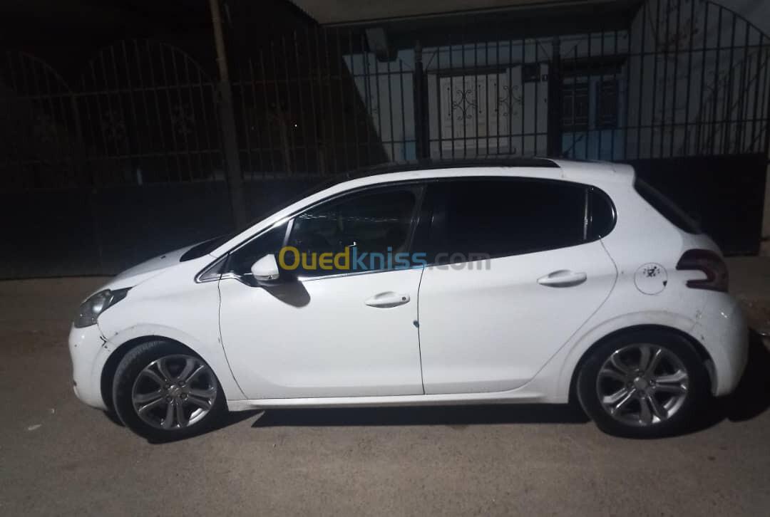 Peugeot 208 2013 Allure