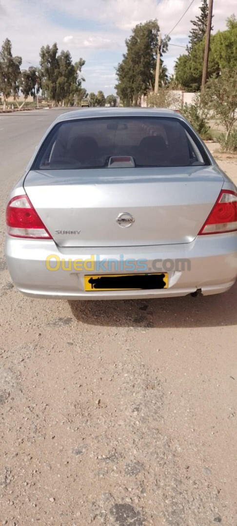 Nissan Sunny 2011 