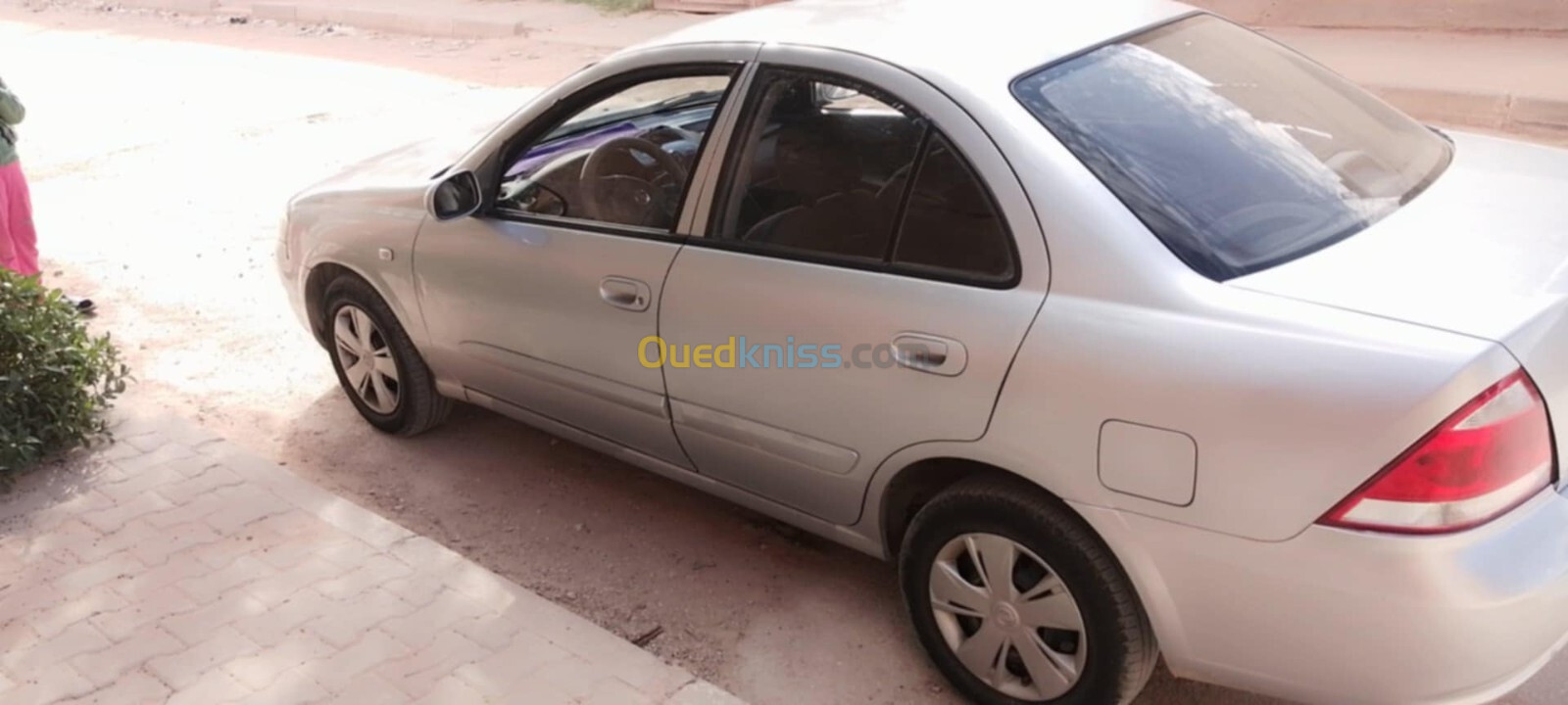 Nissan Sunny 2011 