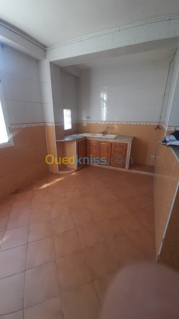 Location Appartement F3 Alger Bouzareah