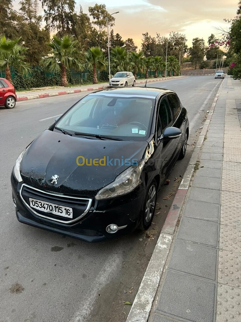 Peugeot 208 2015 Allure