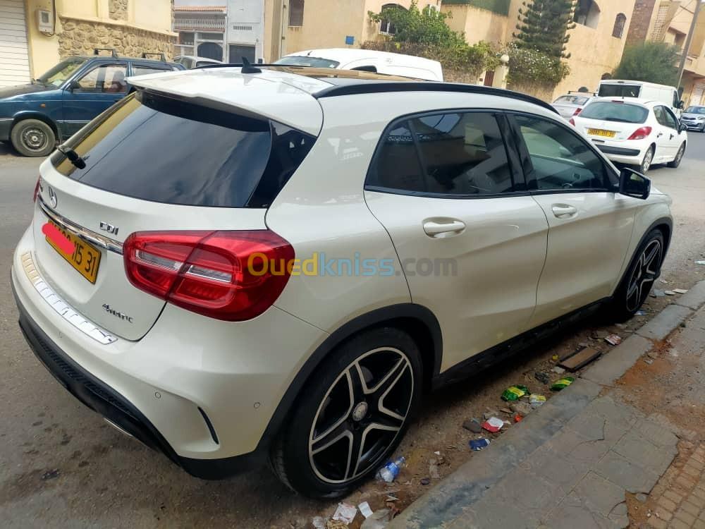 Mercedes GLA 2015 GLA