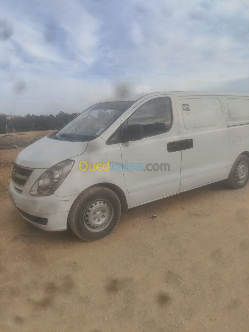 Hyundai H1 2012 Tolé