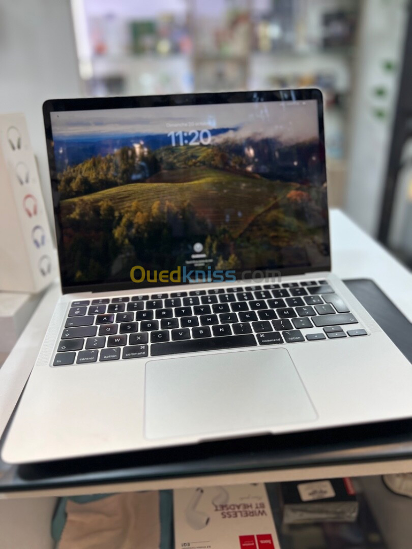 MacBook Air 2020 i3