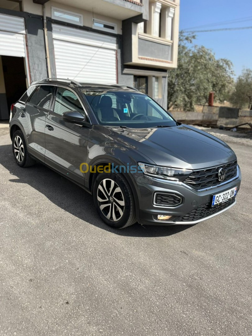 Volkswagen T-Roc 2021 Active