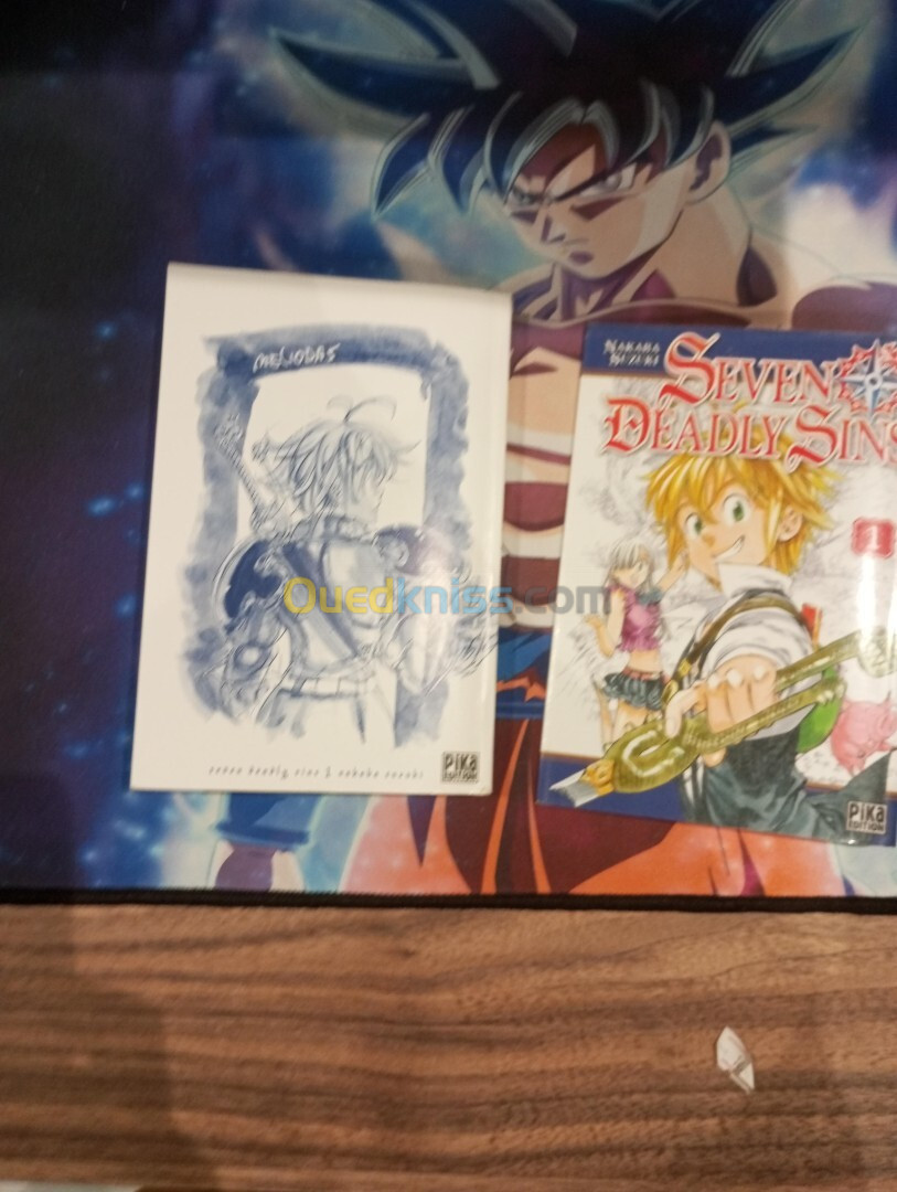 4 mangas à vendre, tome 1 de seven deadly sins, tome 2 et 3 de fairy tail, tome 1 de demon slayer .