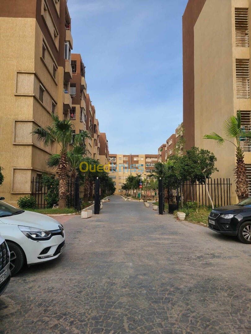 Location Appartement F4 Alger Bordj el bahri