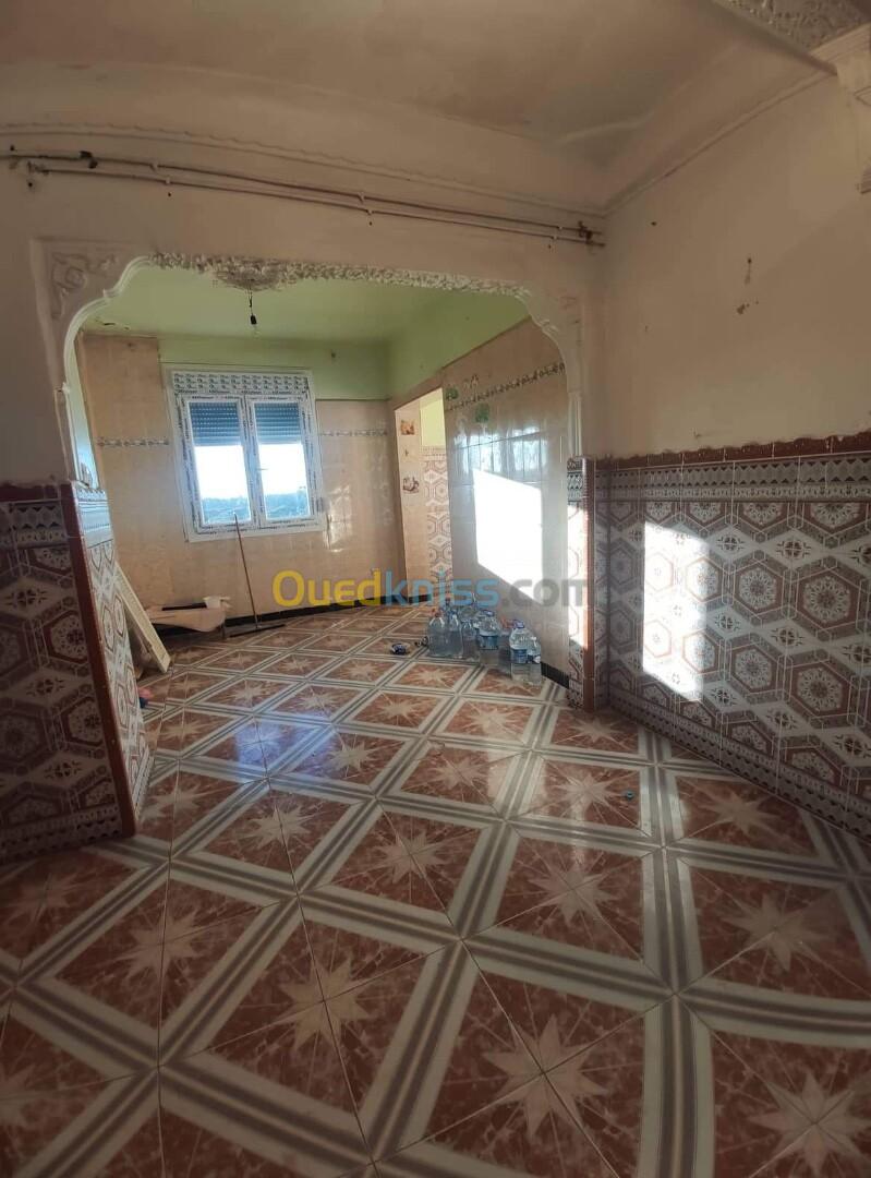 Vente Appartement F5 Mostaganem Khadra