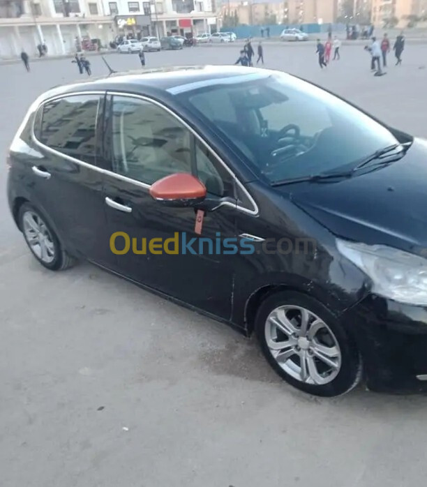 Peugeot 208 2015 Roland Garros