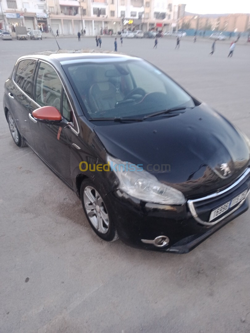 Peugeot 208 2015 Roland Garros