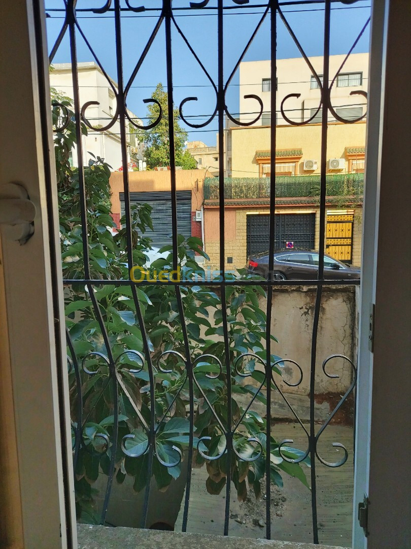 Location Appartement F3 Alger Hydra