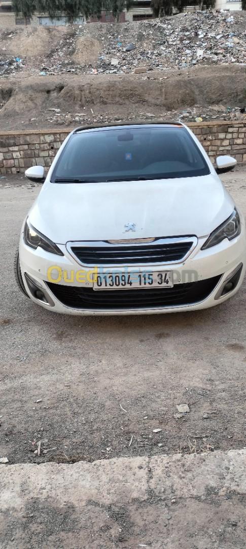 Peugeot 308 2015 La tout