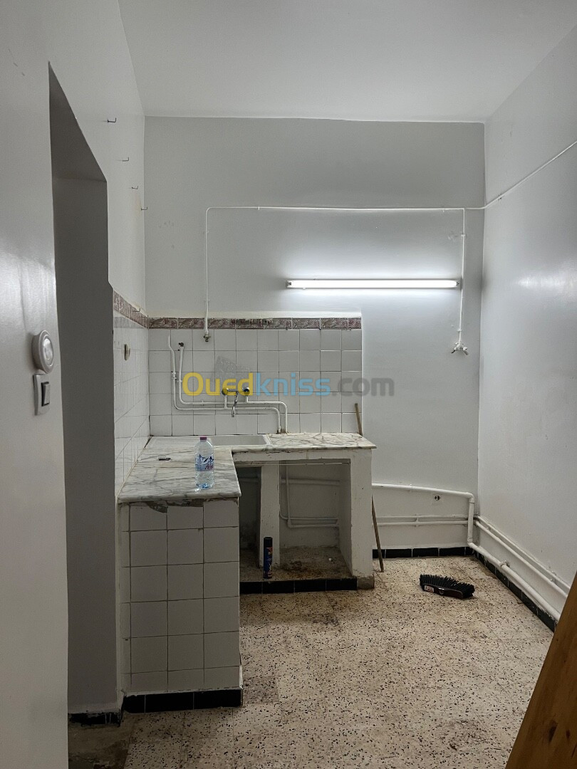 Location Appartement F2 Alger Bouzareah