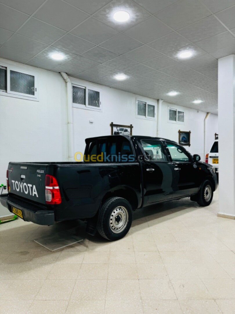 Toyota Hilux 2015 LEGEND DC 4x2