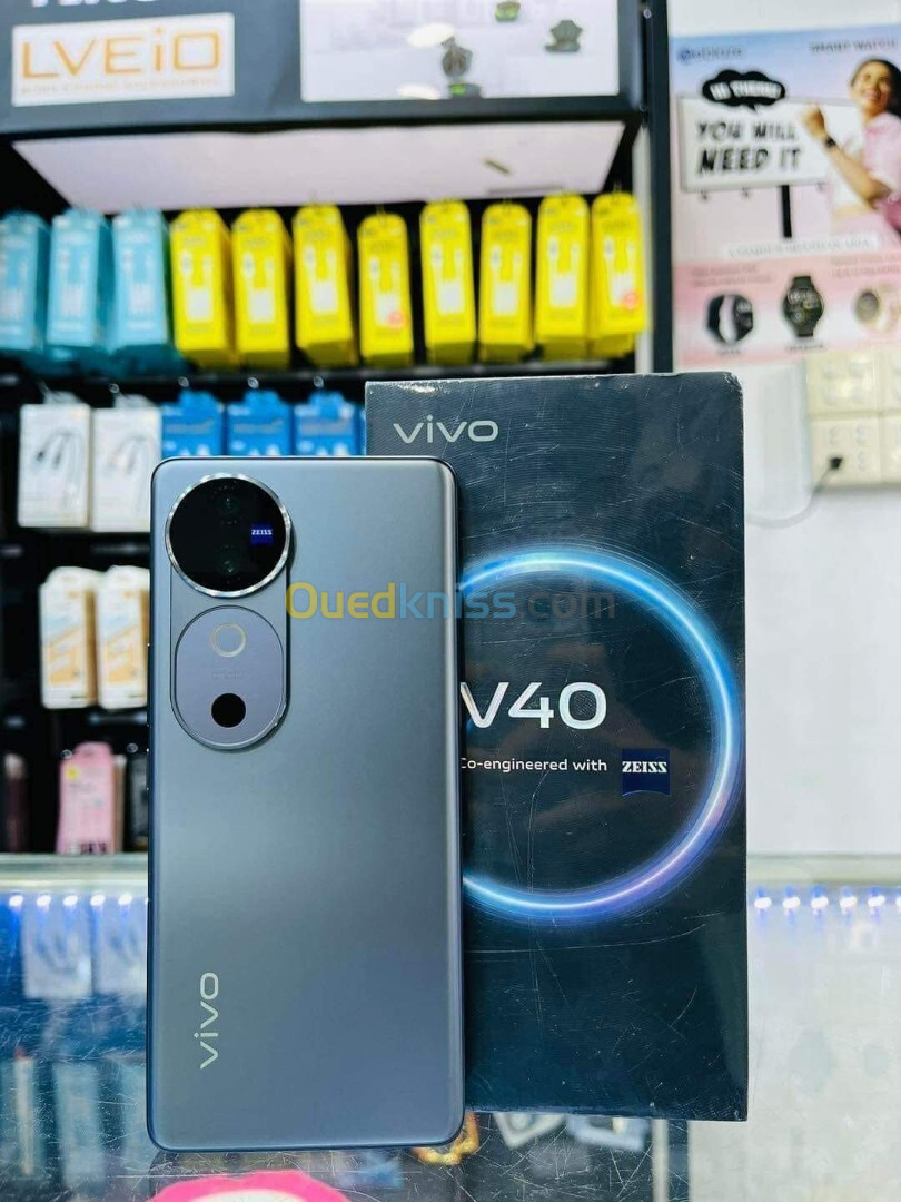 Vivo V40