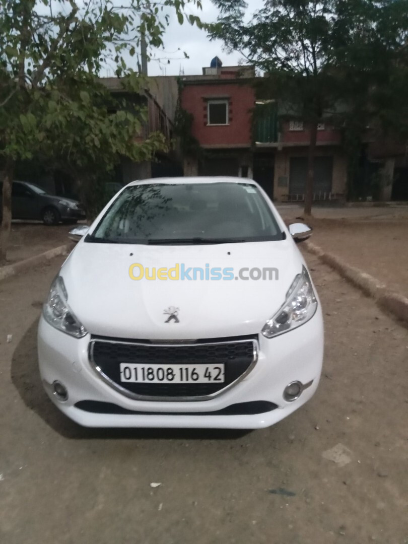 Peugeot 208 2016 