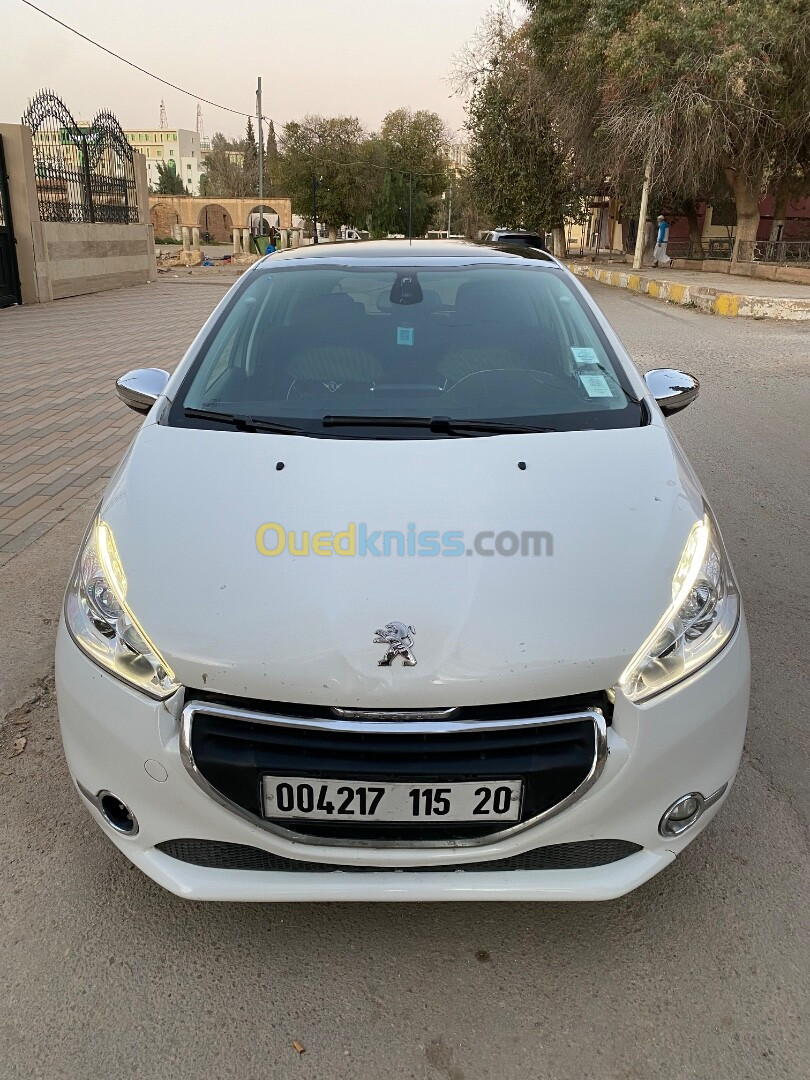 Peugeot 208 2015 Allure