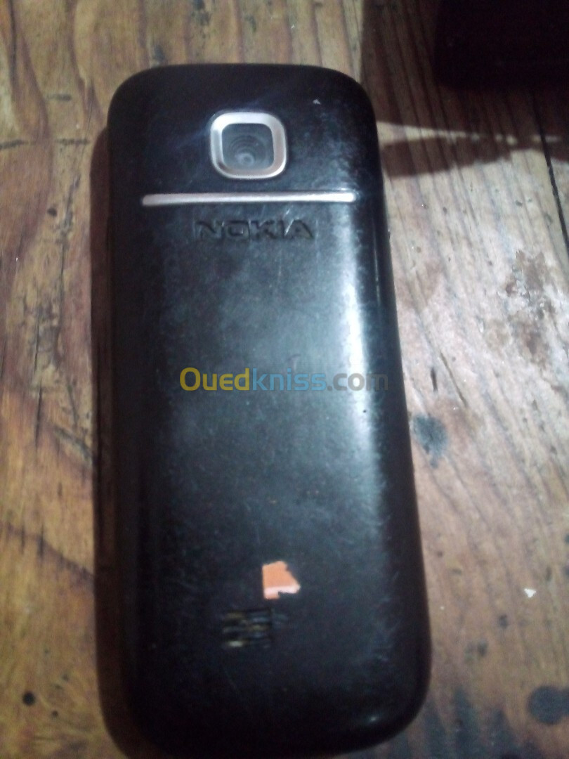 Nokia 2730c-1