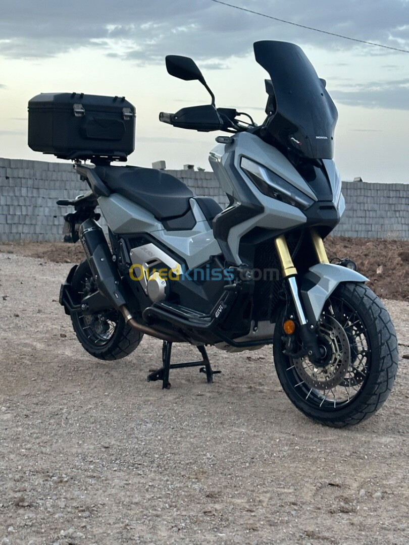 XADV Honda 2022