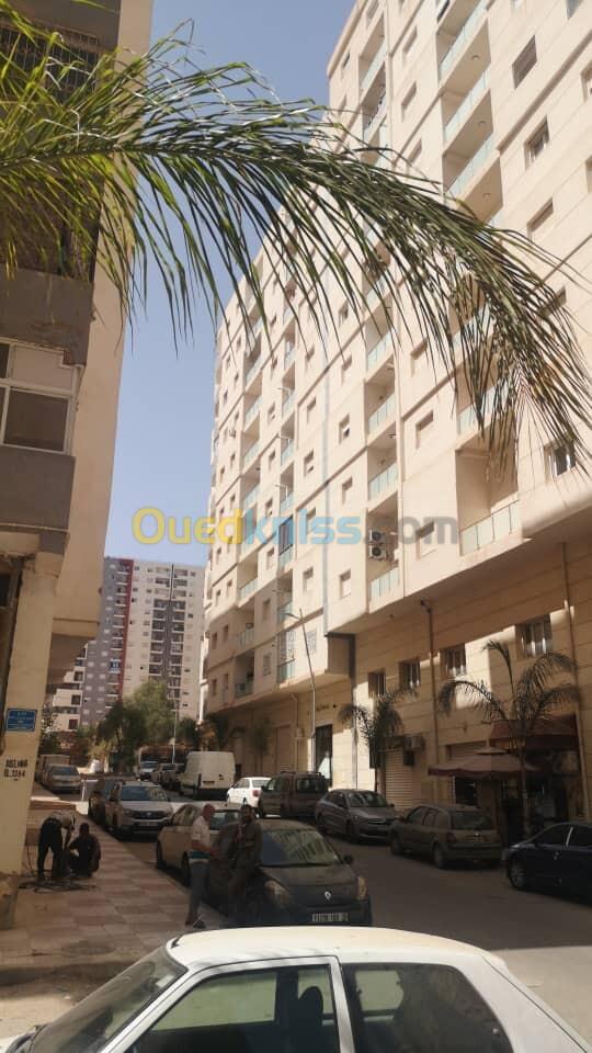 Location Appartement F4 Oran Bir el djir