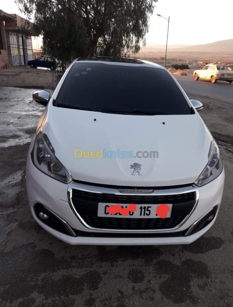 Peugeot 208 2015 Allure