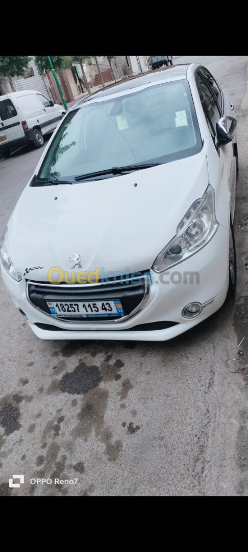 Peugeot 208 2015 Allure