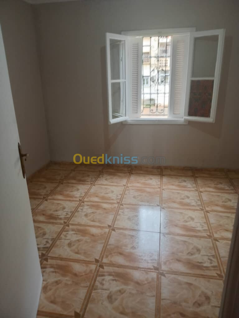 Location Appartement F3 Tipaza Bou ismail