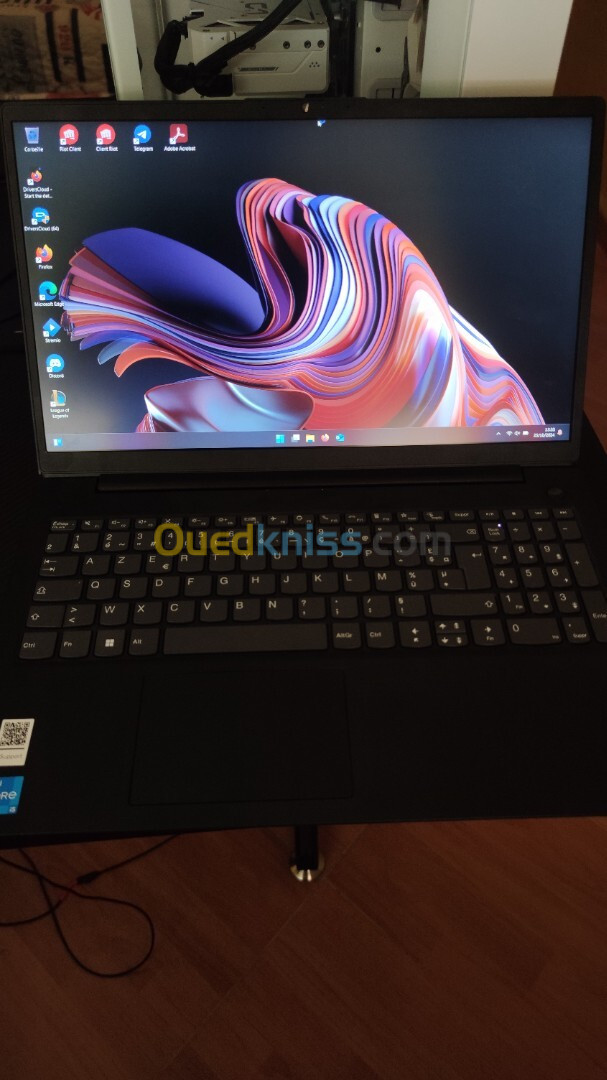 Pc Portable Lenovo V15 