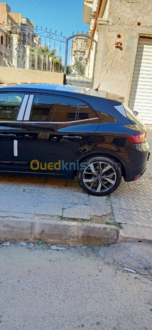 Renault Megane 3 2017 Bose