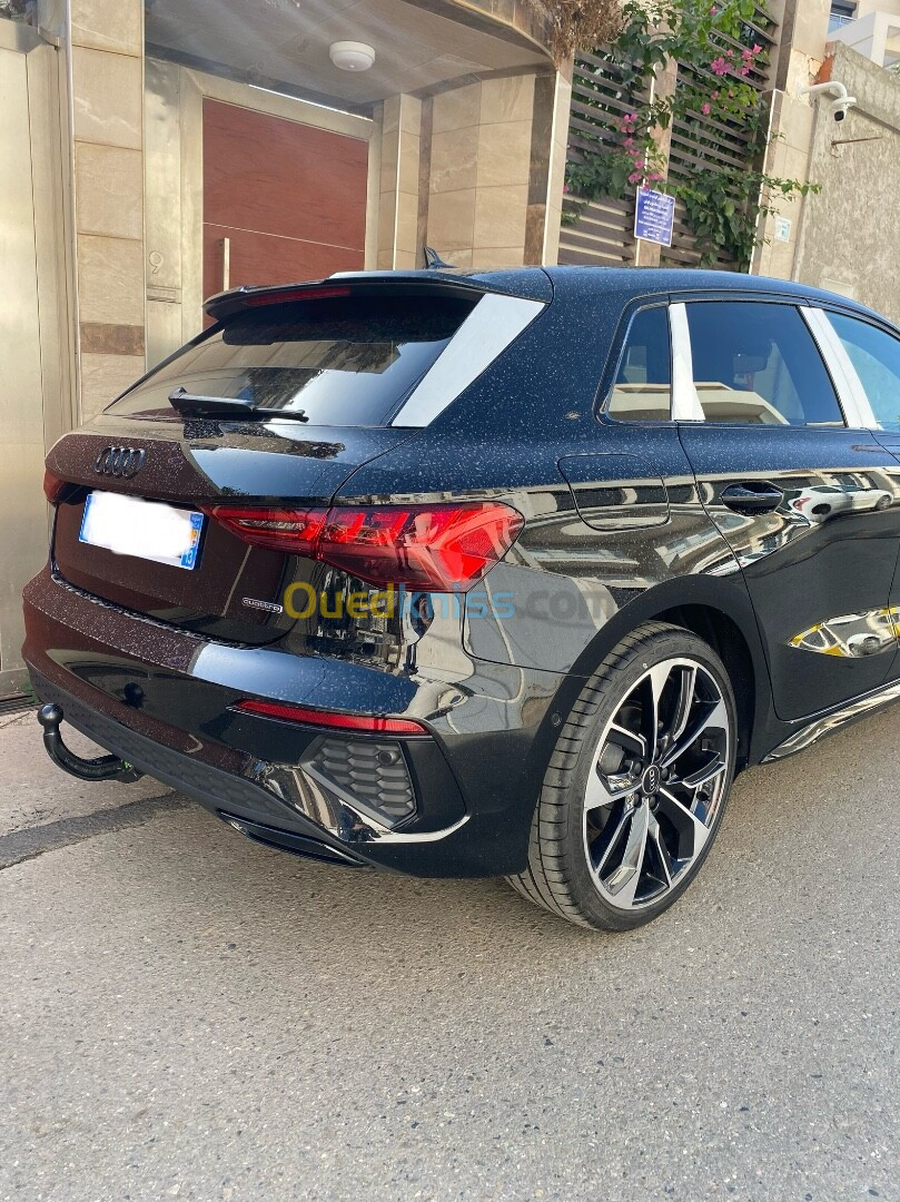 Audi A3 black édition 2024 S line