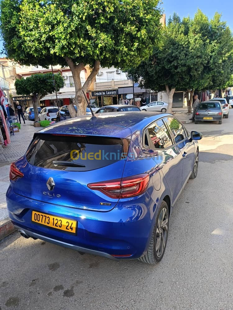 Renault Clio 2023 RS Line