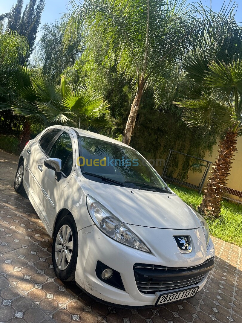 Peugeot 207 2013 1.4 simple