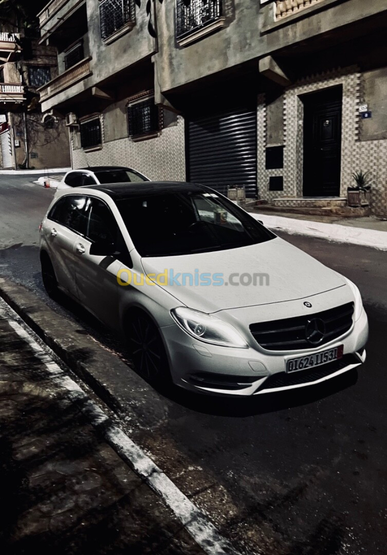 Mercedes Classe B 2015 180 BlueEfficiency  Exclusif